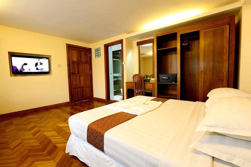 Queen'S Park Hotel Yangon Exterior foto